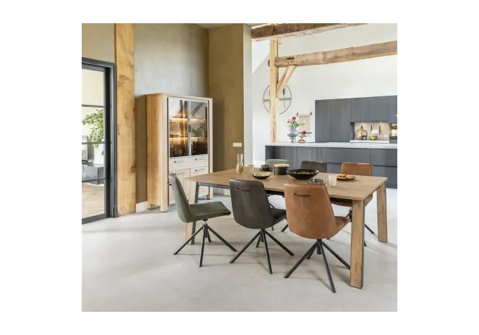 Chaise Brody Henders & Hazel