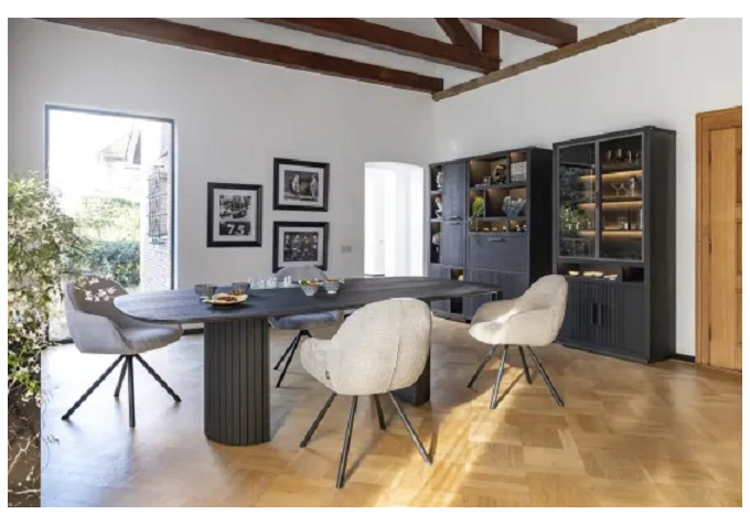 Chaise Clint avec Henders & Hazel